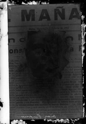 Imagen de Porfirio Díaz en la página de un diario