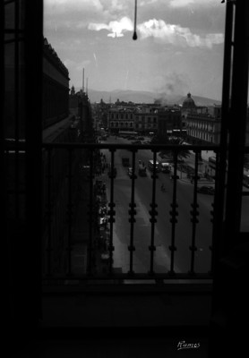 Vista desde la calle de 5 de febrero, ventana del Gran Hotel