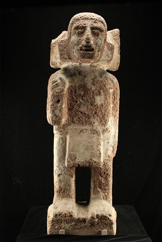 Escultura deidad o sobrenatural