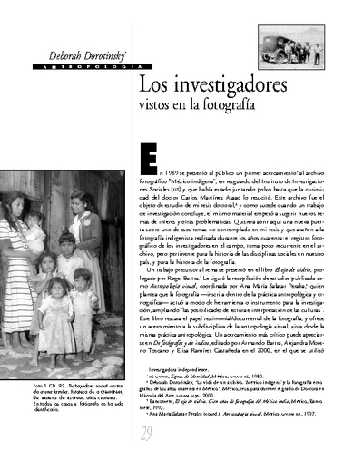 Los investigadores vistos en la fotografía