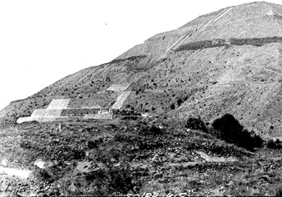 Pirámide del Sol, fachada principal