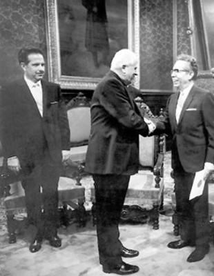 Presidente Gustavo Díaz Ordaz recibe al ex-canciller de la República Federal Alemana doctor Ludwig Erhard en Palacio Nacional