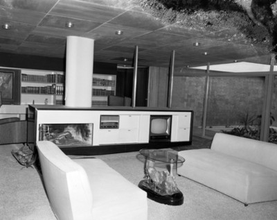 Sala y biblioteca de casa particular