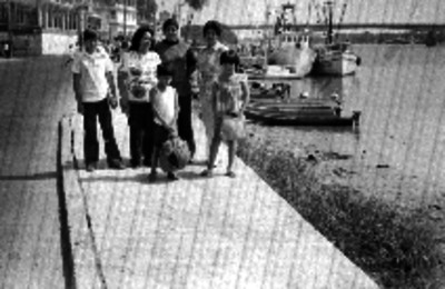 Turistas en el puerto de Tuxpan, retrato de grupo
