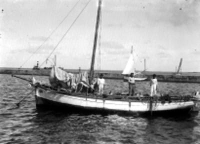 Pescadores en una embarcación