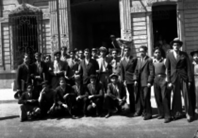 Trabajadores de la prensa y líderes sindicales, retrato de grupo