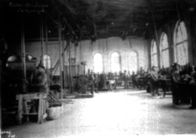 Taller mecánico, interior
