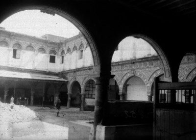 Patio del Convento de la Merced, durante la remodelación de este