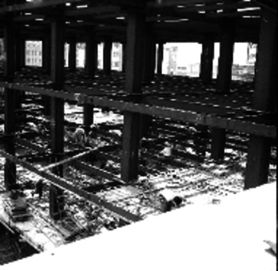 Estructura metálica de un edificio en construcción