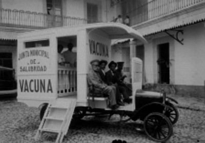 Vehiculo utilizado para campaña de vacunación