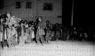 Gente retenida por militares en Lecumberry