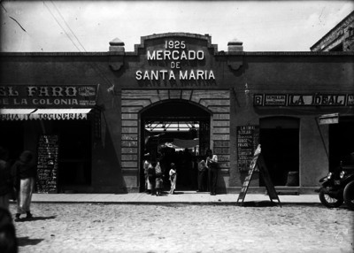 Mercado de Santa María la Rivera, entrada principal