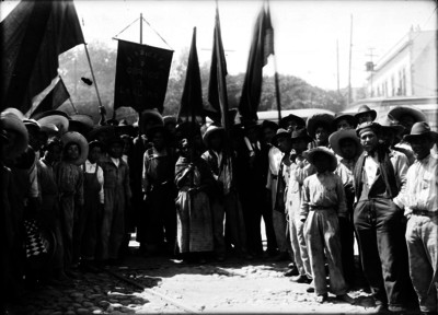 Mítin de trabajadores de "La Alina"