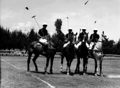 Integrantes de un equipo de Polo, retrato de grupo