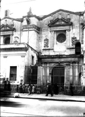 Iglesia de Santa Clara, fachada