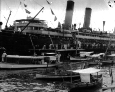 Barco de pasajeros en el puerto de Veracruz