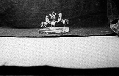 Barco sobre las olas, en cristal, miniatura
