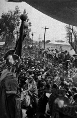 Actores durante la representación del Viacrucis en Iztapalapa