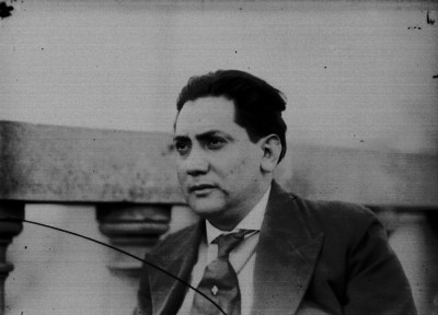 "Juan Arthenack", caricaturista y editor, retrato