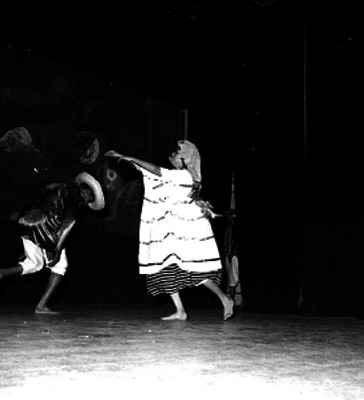 Danza de mixes en el auditorio del IMSS