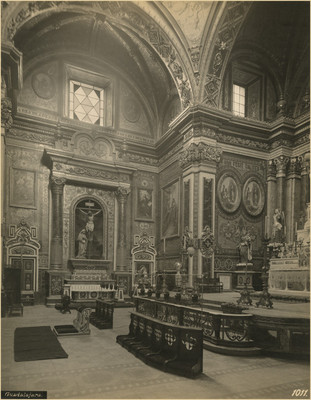Altar en el crucero del Santuario de Guadalupe