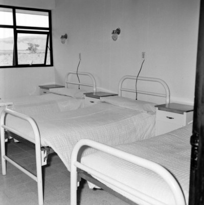 Sala de recuperación del centro de Salud de Tequila, inaugurada por Adolfo López Mateos, durante una gira de trabajo por el estado de Jalisco