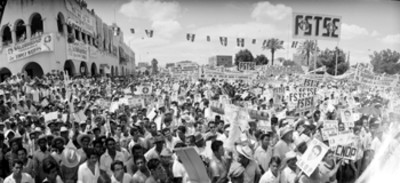 Mitin en Nuevo Laredo apoyando la campaña electoral de Adolfo López Mateos