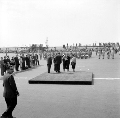 Adolfo López Mateos con Manuel Prado Ugarteche presidente del Perú, durante su llegada a la Cd. de México