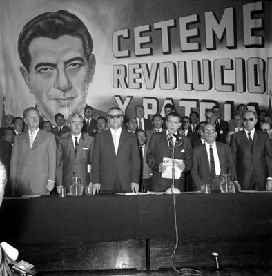 Adolfo López Mateos durante su alocución en inauguración de consejo de a CTM