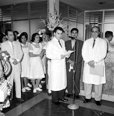 Cárdenas, Dr. haciendo uso de la palabra durante la llegada de Eva Sámano al Hospital Regional de Colima