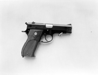 Pistola tipo escuadra de la colección de, Adolfo López Mateos