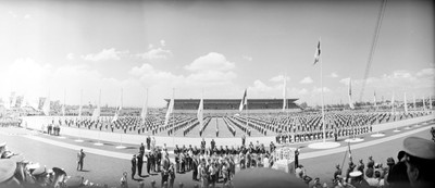 Contingentes de deportistas, durante la inuguración de los Encuentros deportivos nacionales en la Cd. de los Deportes