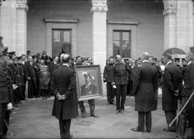 Felipe Ángeles durante una ceremonia en el Colegio militar de Popotla