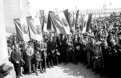 Manifestación católica frente a la Catedral