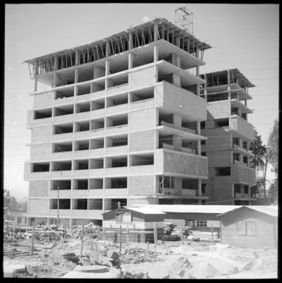 Edificios en construcción de la Unidad Independencia