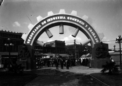 Arco de la Sria. de Industria, Comercio y Trabajo