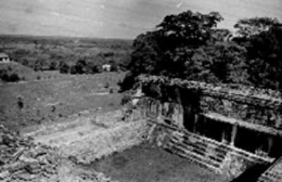 Patio de los Cautivos en el interior del Palacio, vista en picada