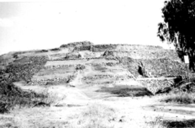 Basamento Circular, vista frontal