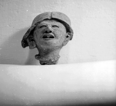 Figurilla sonriente totonaca, detalle
