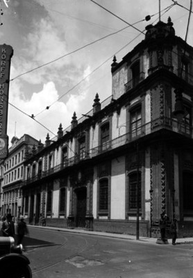 "Banco Nacional de México", fachada, vista lateral
