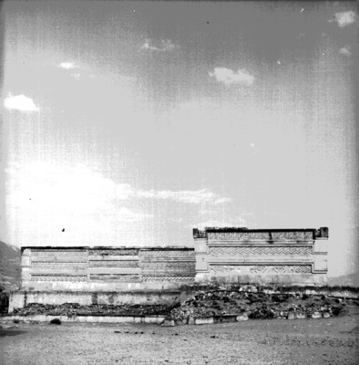 Vista parcial del edificio de las Columnas