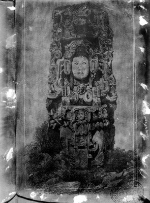 Litografía de la Estela N de Copán realizada por Frederick Catherwood, reprografía