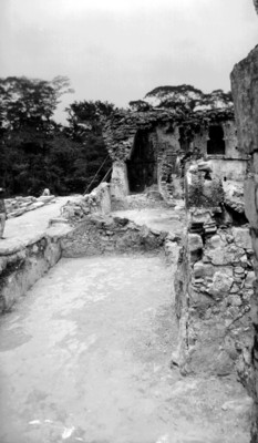 Vista de la casa A del Palacio antes de su restauración