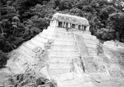 Templo de las Inscripciones, exterior, vista lateral