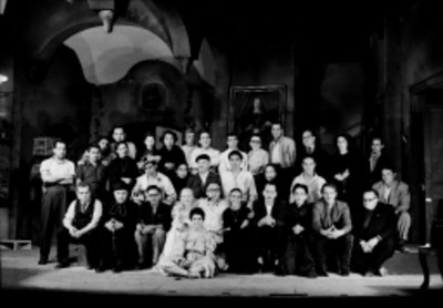 Elenco de la obra: Un alfiler en los ojos, retrato de grupo