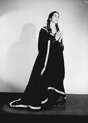 Ma. del Carmen Marcos, retrato