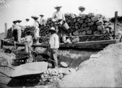 Restauración del "Tablero de la plataforma superior lado poniente"