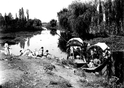 Vida cotidiana a orillas del Canal de Xochimilco
