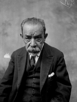 Luis Corona, regente de la imprenta del Museo Nacional, retrato