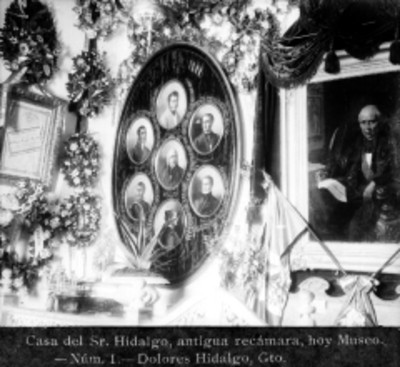 Casa del Sr. Hidalgo, antigua recámara, hoy museo. Núm. 1. Dolores Hidalgo, G[uanajua]to